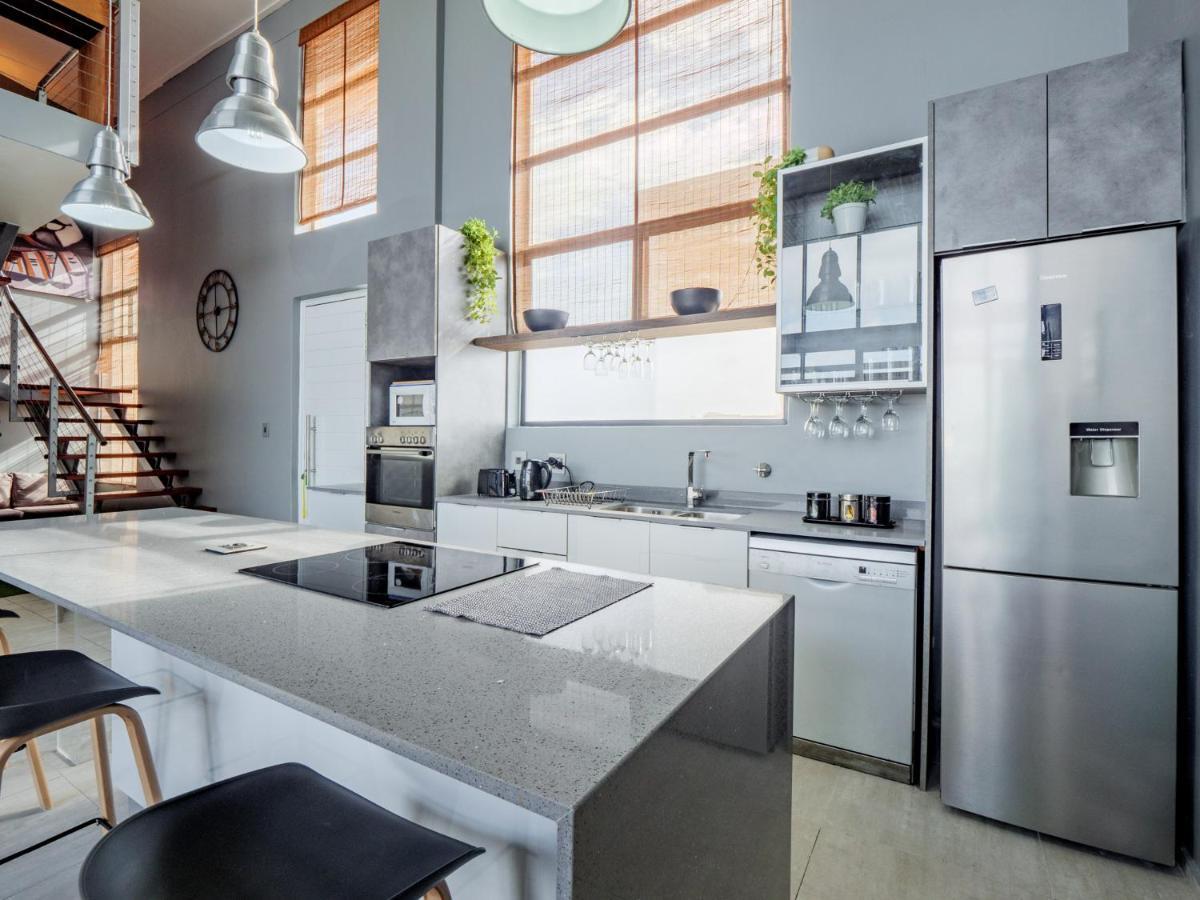 Appartamento Point Bay - Super Stylish For Less Durban Esterno foto