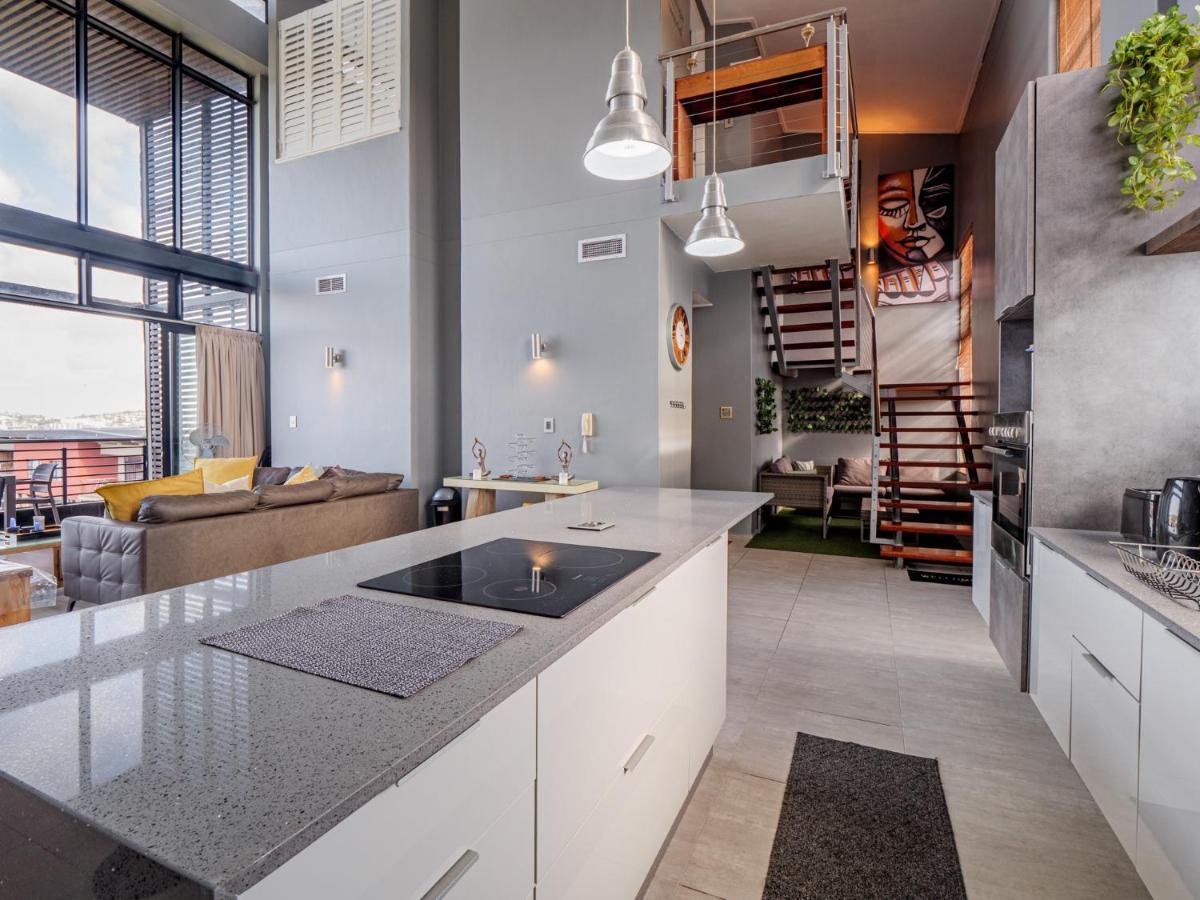 Appartamento Point Bay - Super Stylish For Less Durban Esterno foto